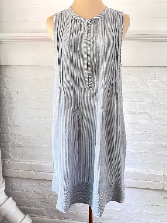 Faherty Dresses & Skirts - Faherty Sleeveless Mini Dress in White and Navy Pinstripe